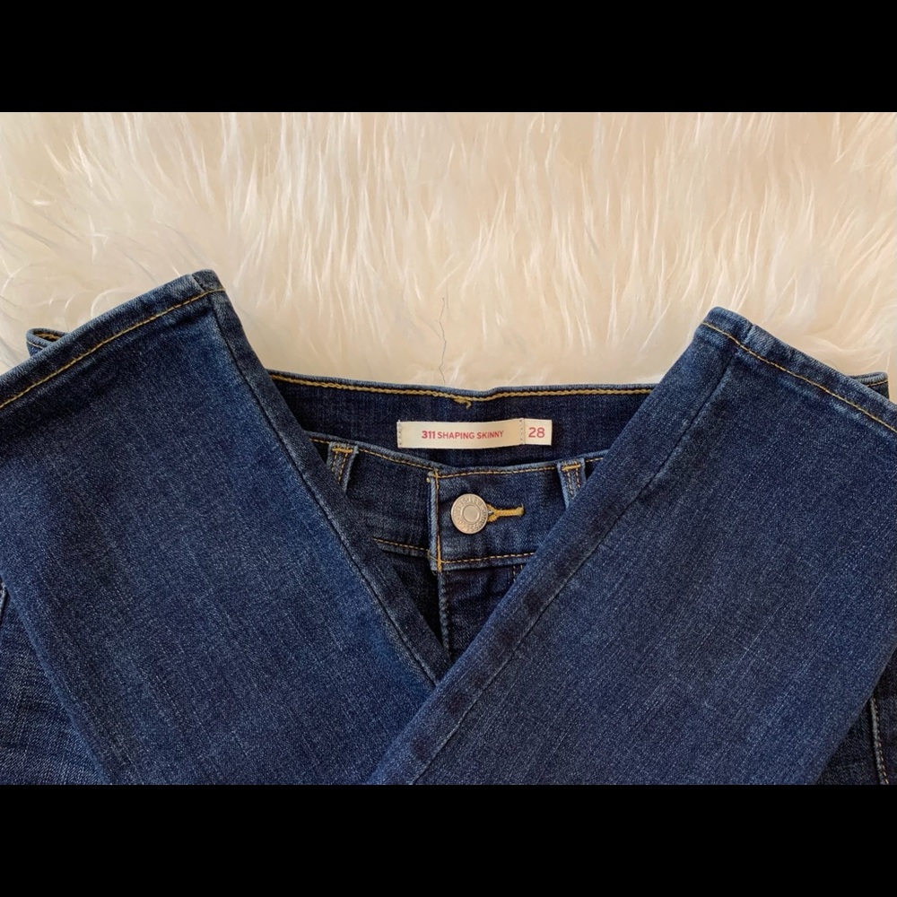 Levi’s - Picture 4 of 4